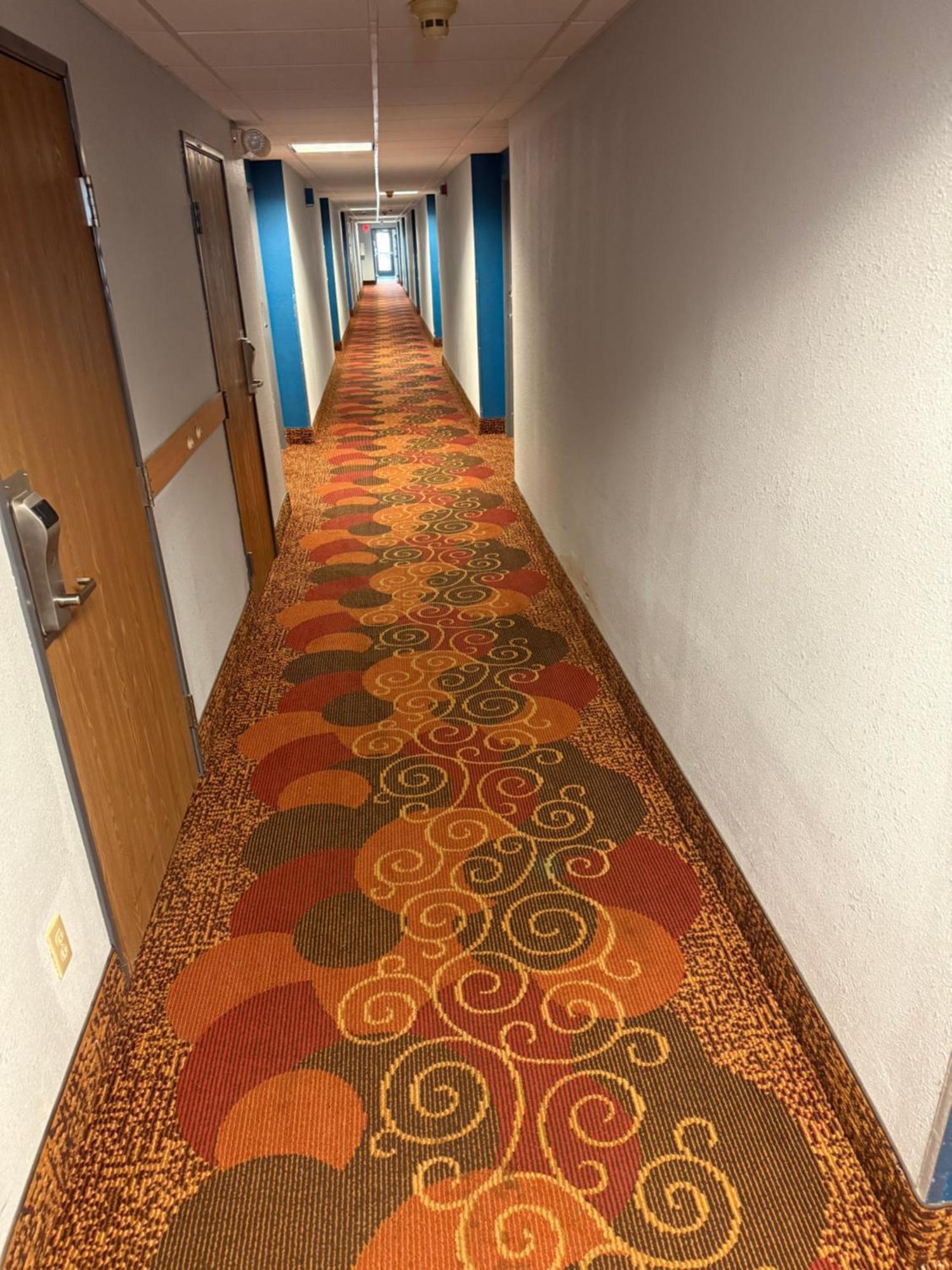 Days Inn By Wyndham Muncie -Ball State University Экстерьер фото