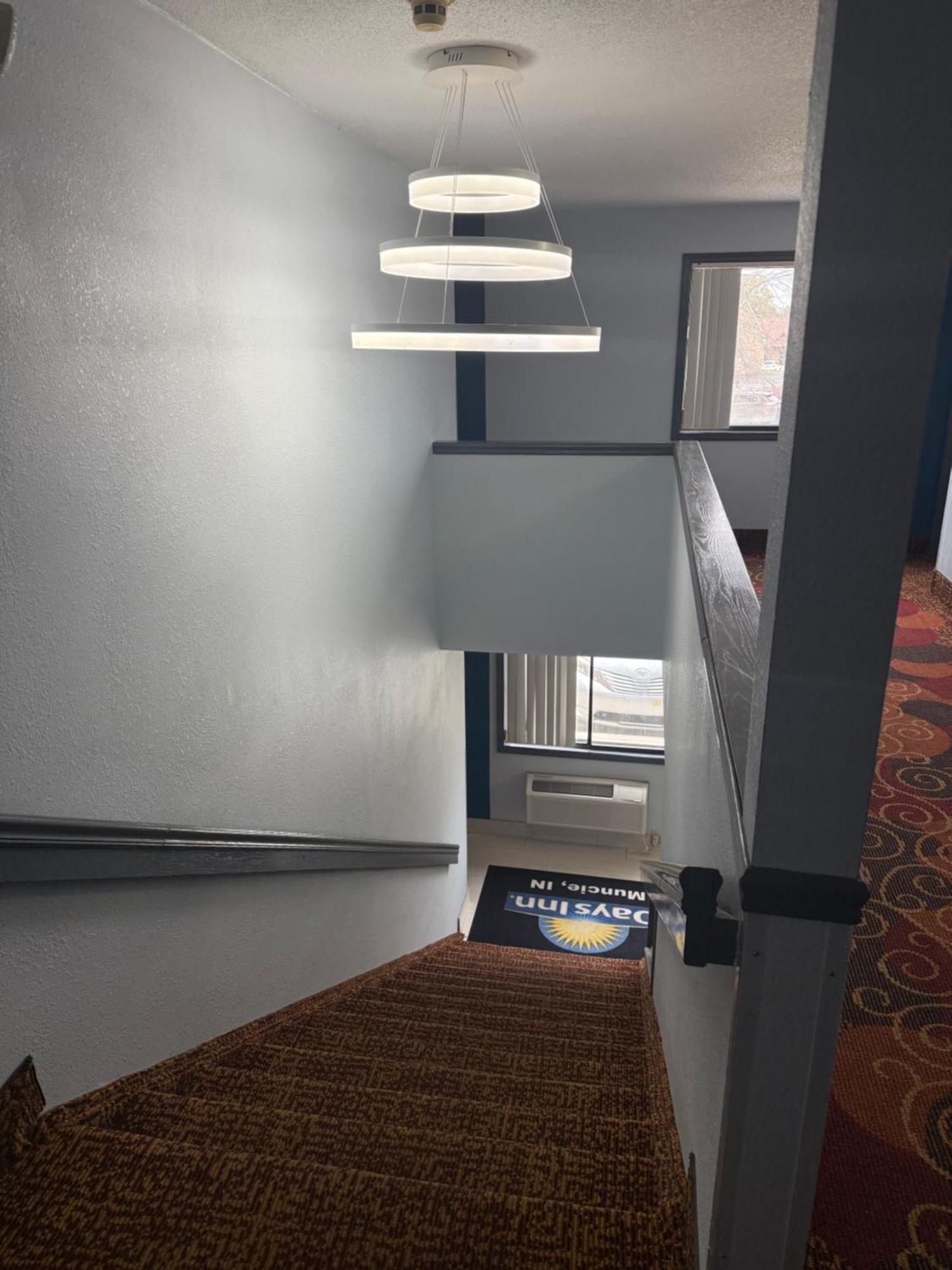 Days Inn By Wyndham Muncie -Ball State University Экстерьер фото