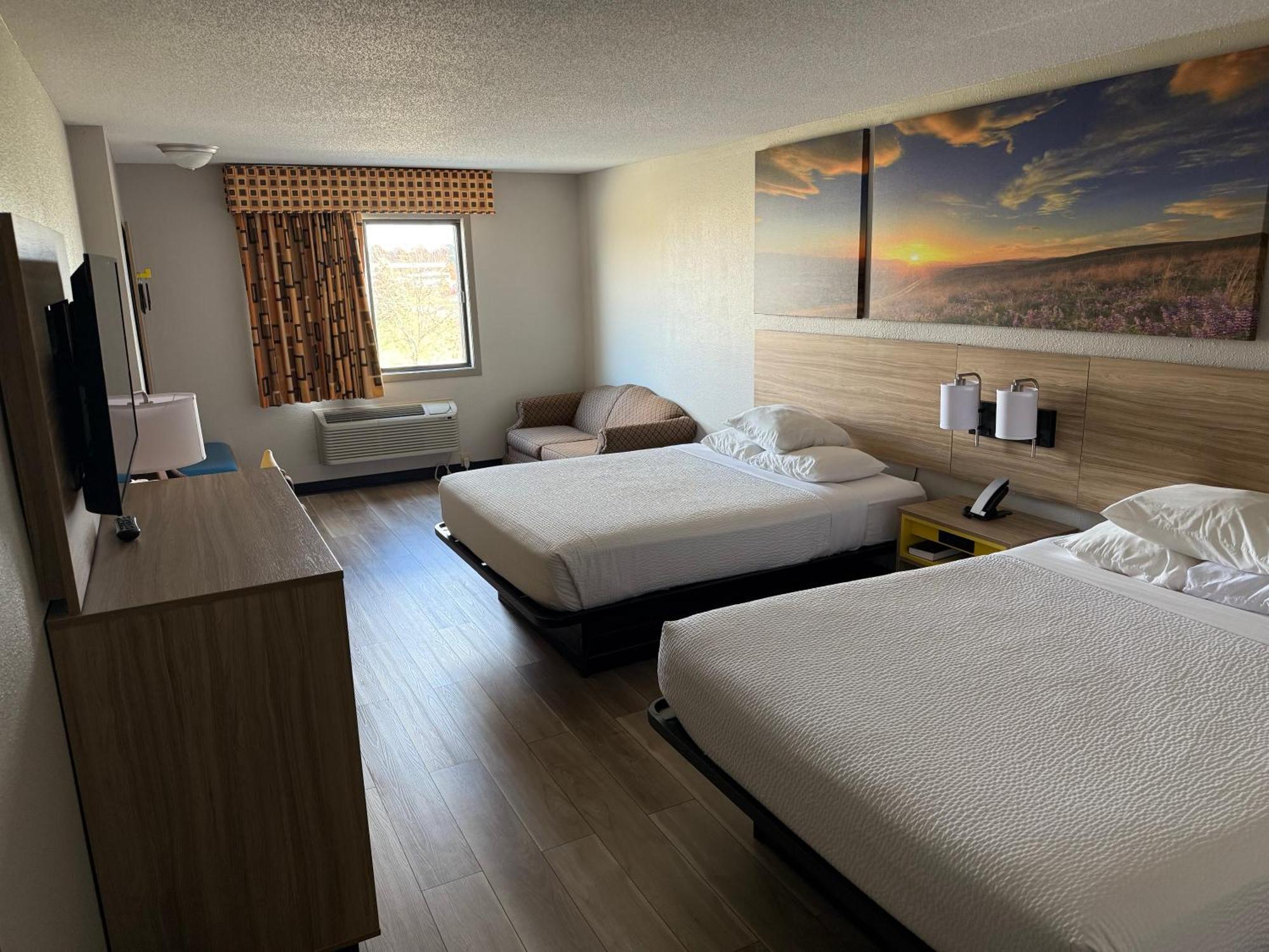 Days Inn By Wyndham Muncie -Ball State University Экстерьер фото