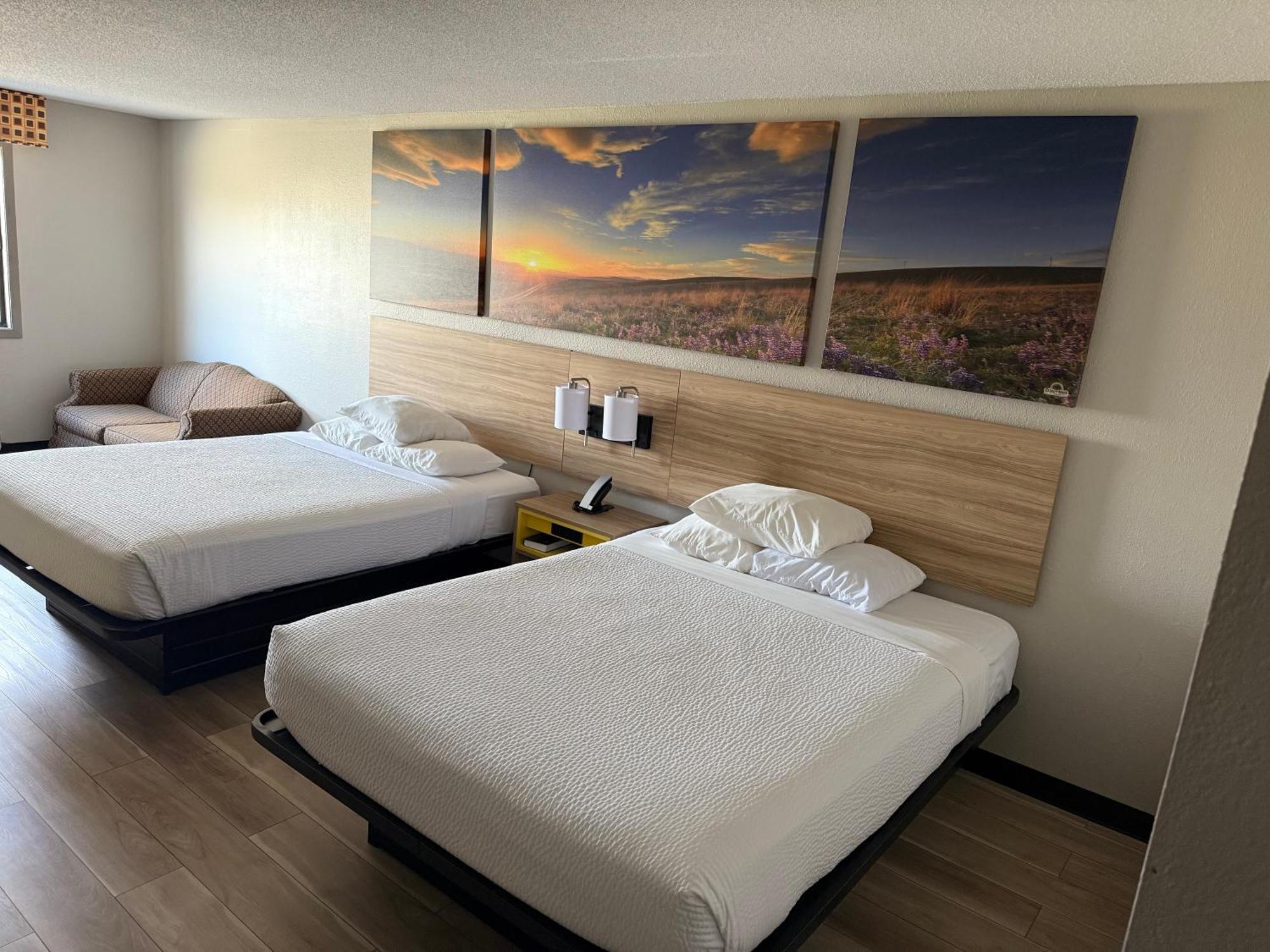 Days Inn By Wyndham Muncie -Ball State University Экстерьер фото